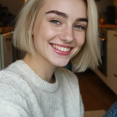 Полина, 24